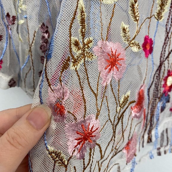 Cynthia Rowley mesh Embroidered Floral bell sleeve - Picture 3 of 7